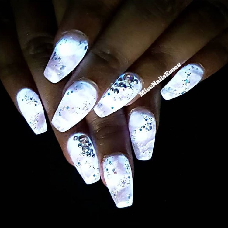 Glow In Dark UV Nail Polish(Imported)๐
๐ - Trendart