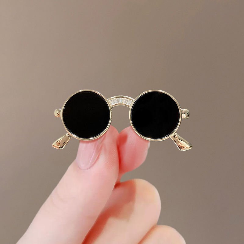 GEN Z Sunglasses Aesthetic Hair Clip - Trendart